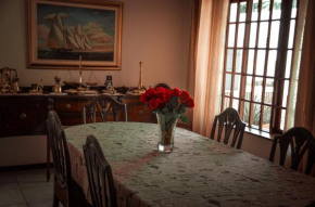 Гостиница Dolliwarie Guesthouse  Кейптаун